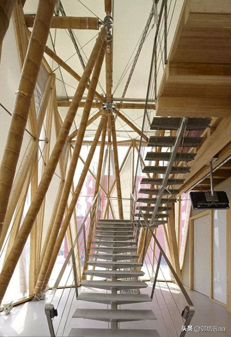 钢结构楼板混凝土浇筑_钢结构混凝土楼顶_钢结构屋顶浇筑混凝土