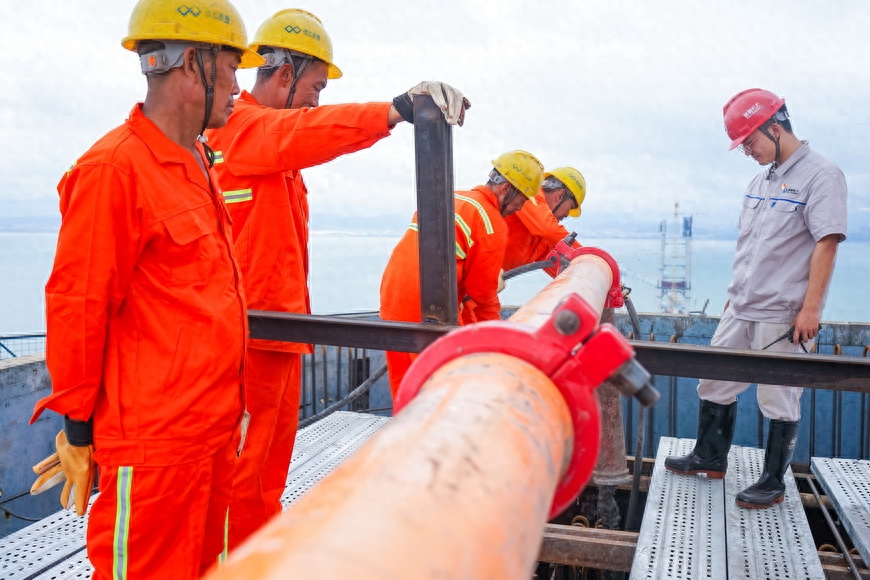 钢结构高楼抗震_钢结构建筑抗震_钢结构建筑的高层抗震分析过程