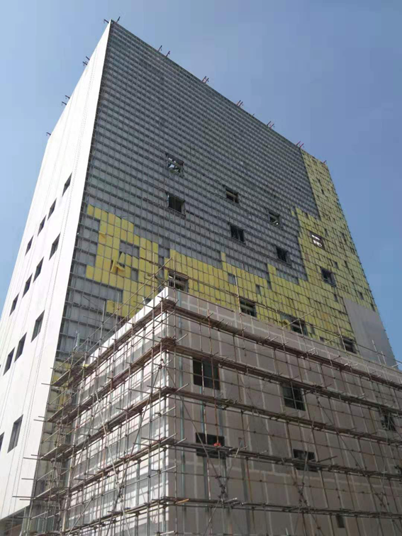 钢板鱼鳞结构图片_钢结构鱼鳞板_鱼鳞纹钢板